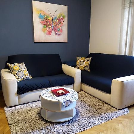 マリ・ロシニュApartman Gloriaアパートメント エクステリア 写真