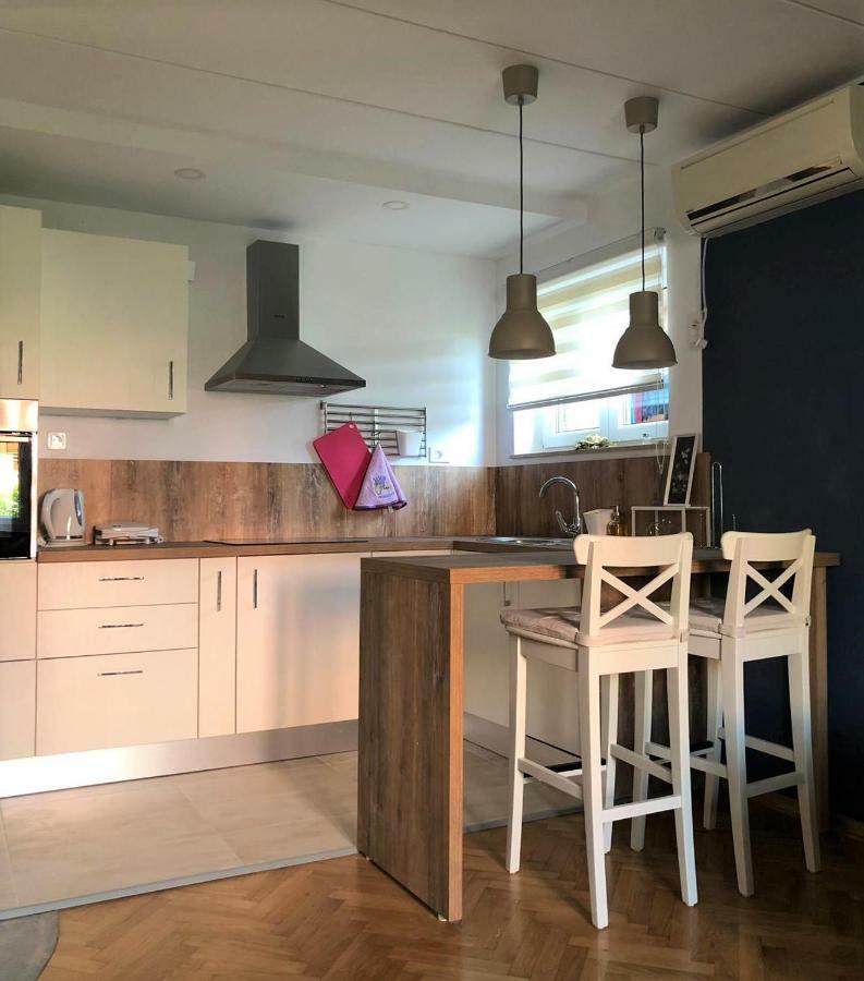 マリ・ロシニュApartman Gloriaアパートメント エクステリア 写真