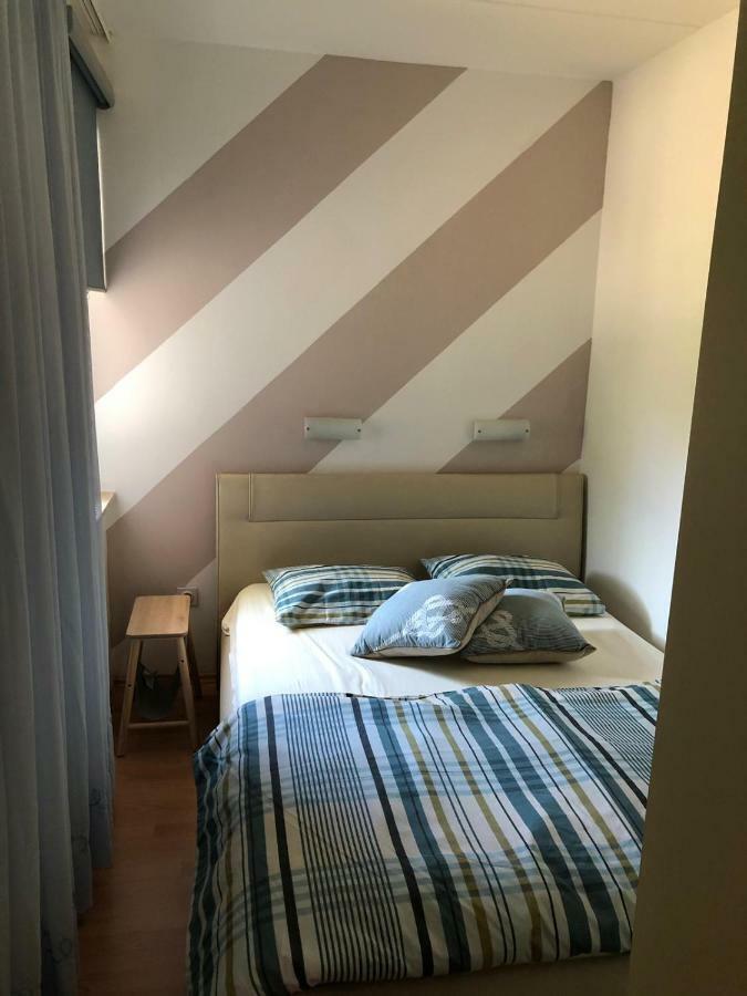 マリ・ロシニュApartman Gloriaアパートメント エクステリア 写真